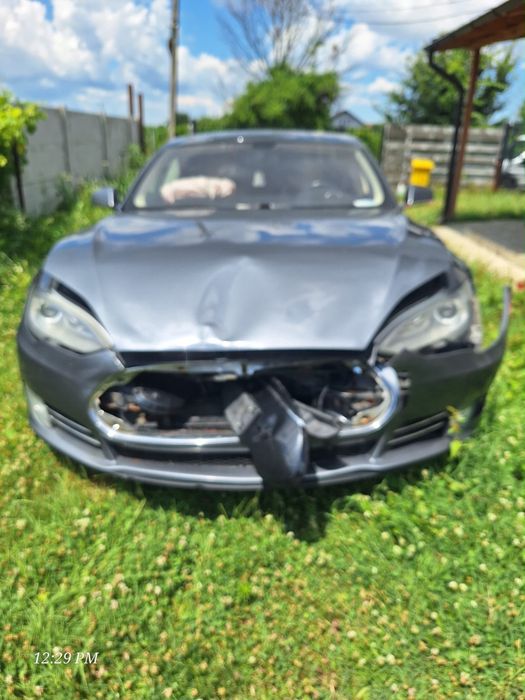 Tesla Model S 2013 p58 piese