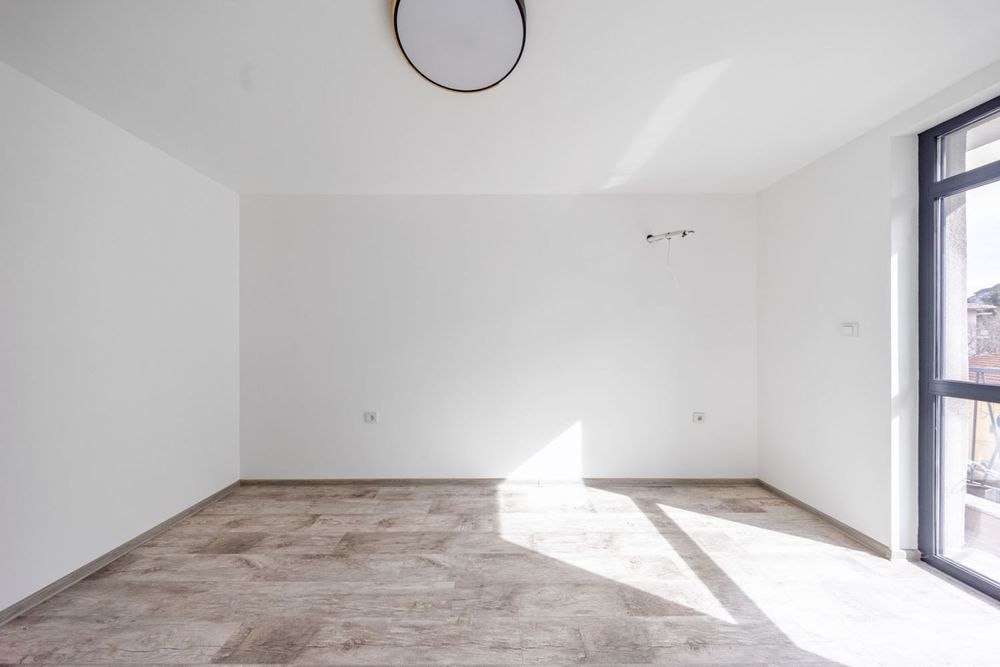 3-стаен в Плевен-Идеален център площ 104 цена 195000