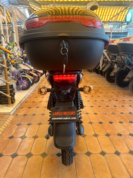 Elektro skuter yangi dastafka bor