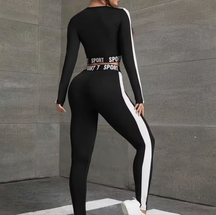 Продам спорт костюм