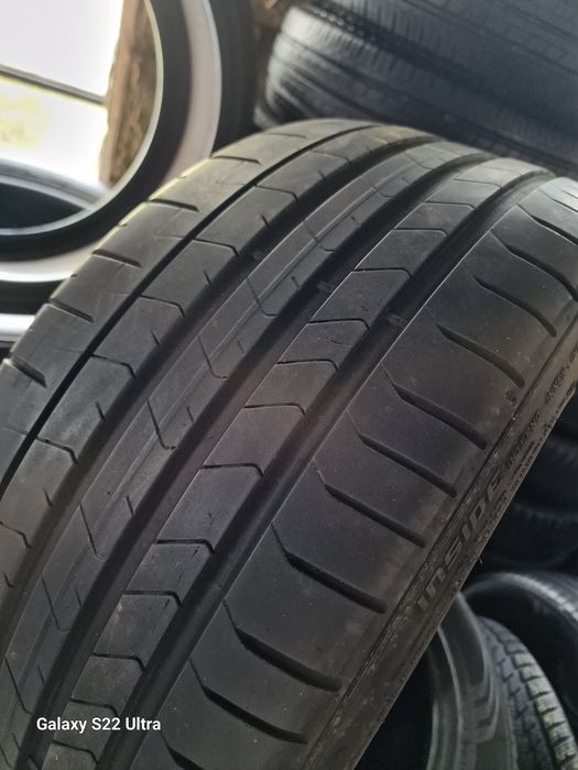 235 35 20 Pirelli P ZER0 4броя Замъка Ямбол
