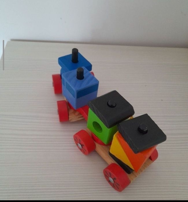 trenulet jucarie montessori lemn masiv locomotiva vagon germania
