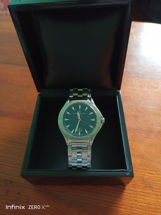 Продам наручные часы.