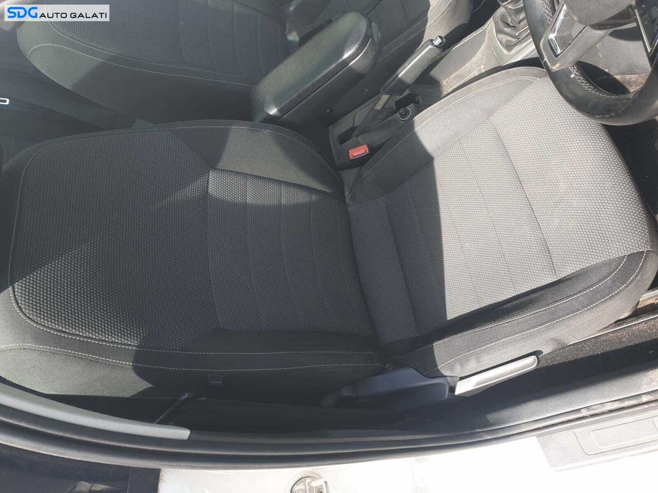 Interior Textil Fara Incalzire Scaune Fata Stanga Dreapta Bancheta Sezut cu Spatar Skoda Rapid 2012 - 2017 [Q2728] [Q2729] [Q2730] [Q2731]