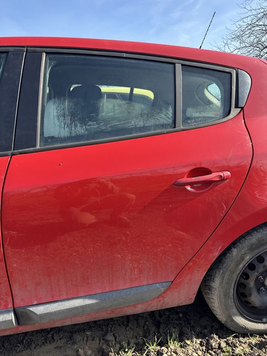 Usa/usi stanga/dreapta/fata/spate renault megane 3 hatchback