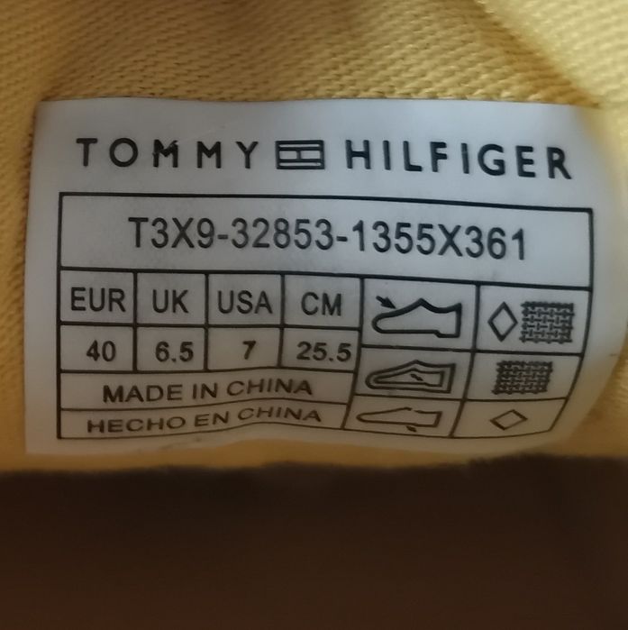 Tommy Hilfiger mar. 40