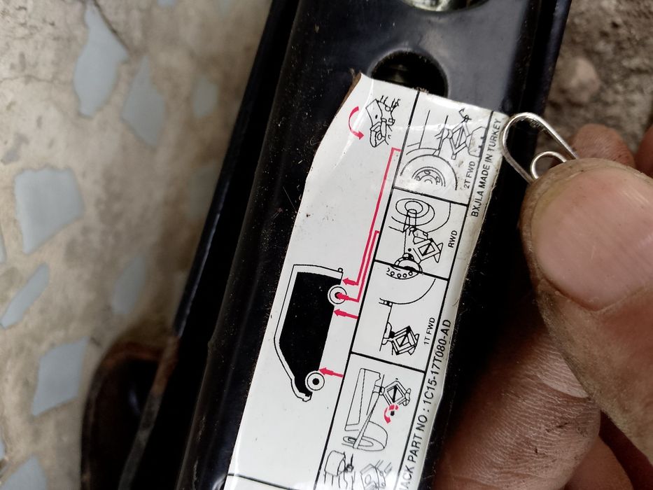 Домкрат , микроавтобус