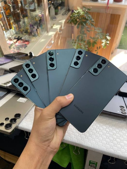 Samsung galaxy s22 5g 8/256gb holati harxil