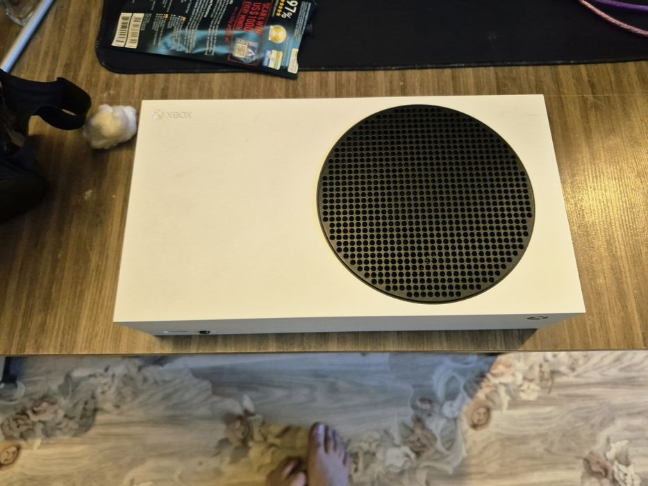 Xbox series s 2 геймпада