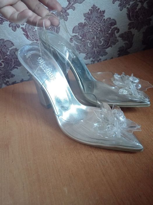 xrustal  billur tufli