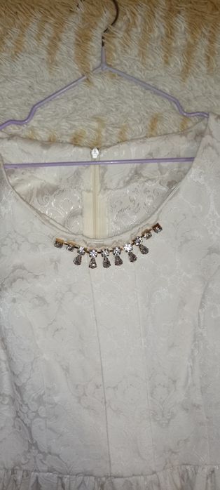 Нарядное платье  на девочку