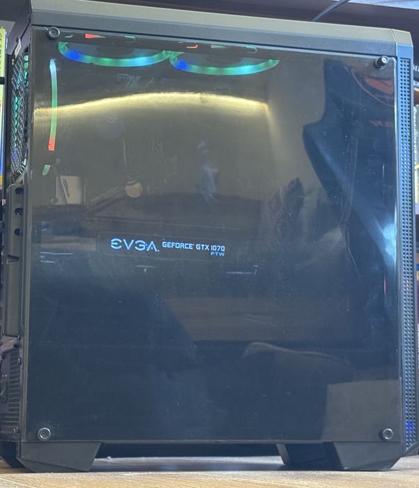 Intel Core i7 9700K 32GB LPX DDR4 GTX 1070 FTW