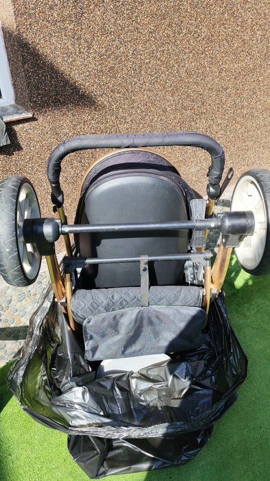 Vând cărucior sport