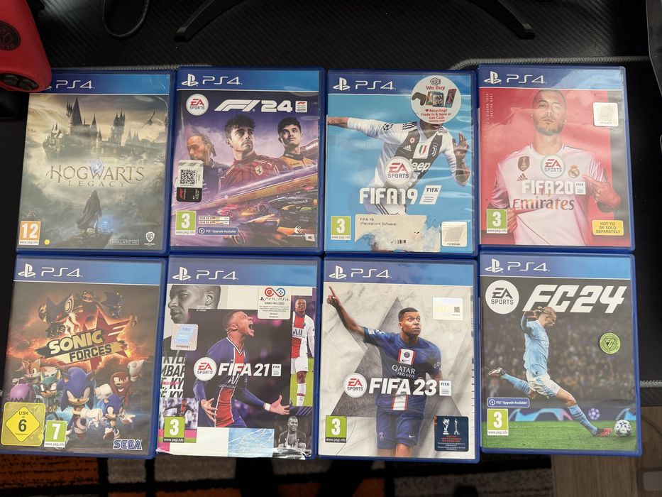 Playstation 4 slim 500 mb + 8 игри + 2 контролера