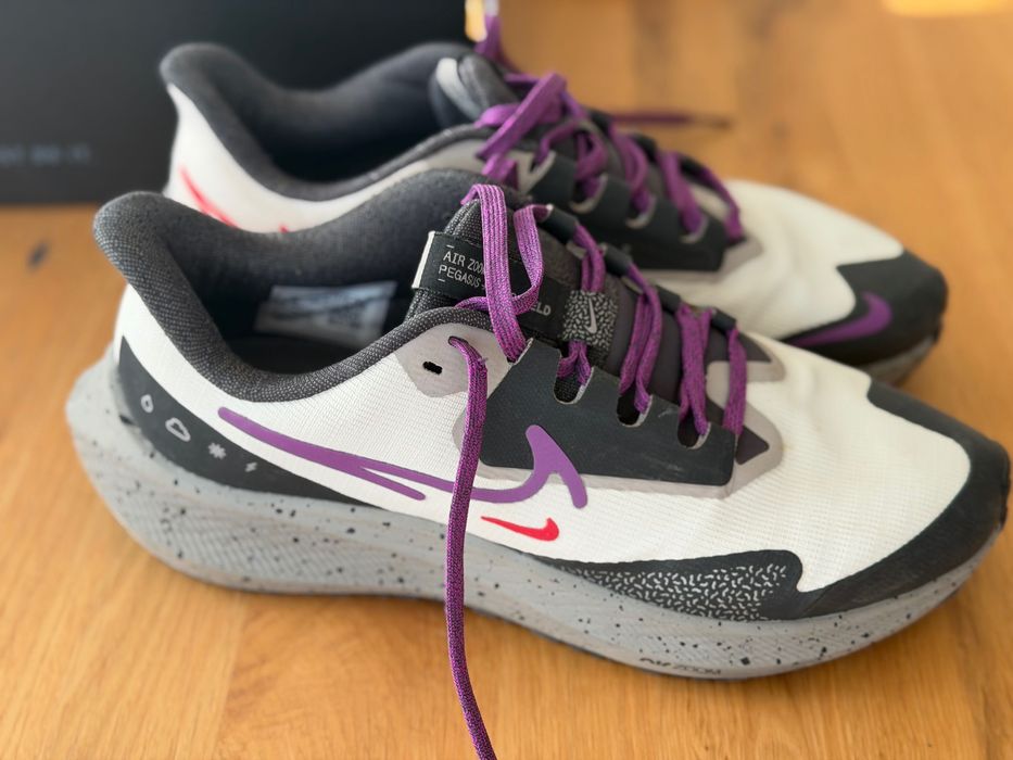 маратонки Nike air