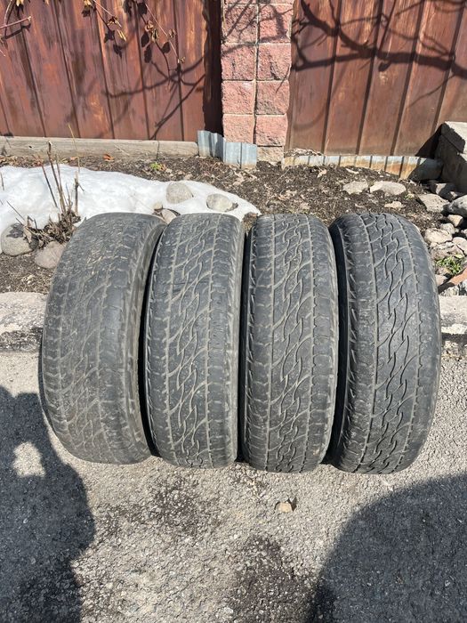 Продам комплект колес  в хорошем состояние 215/70/16