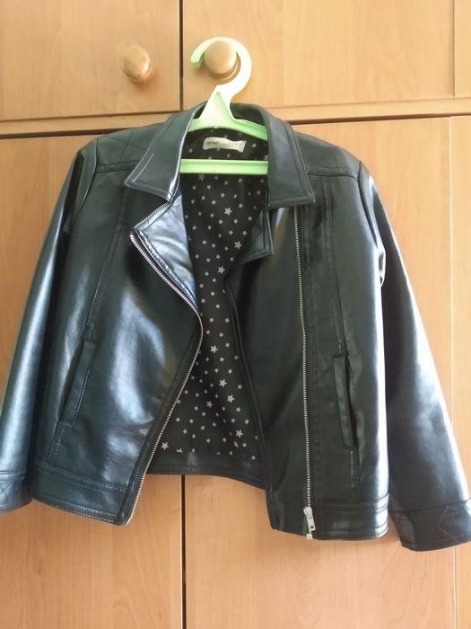 Куртка на девочку 7-8 лет