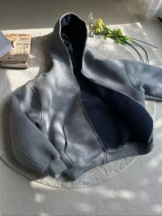 Толстовка белый черный