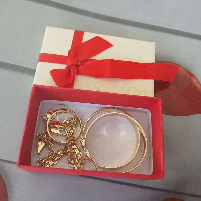 Cercei,inel bretara placate cu aur