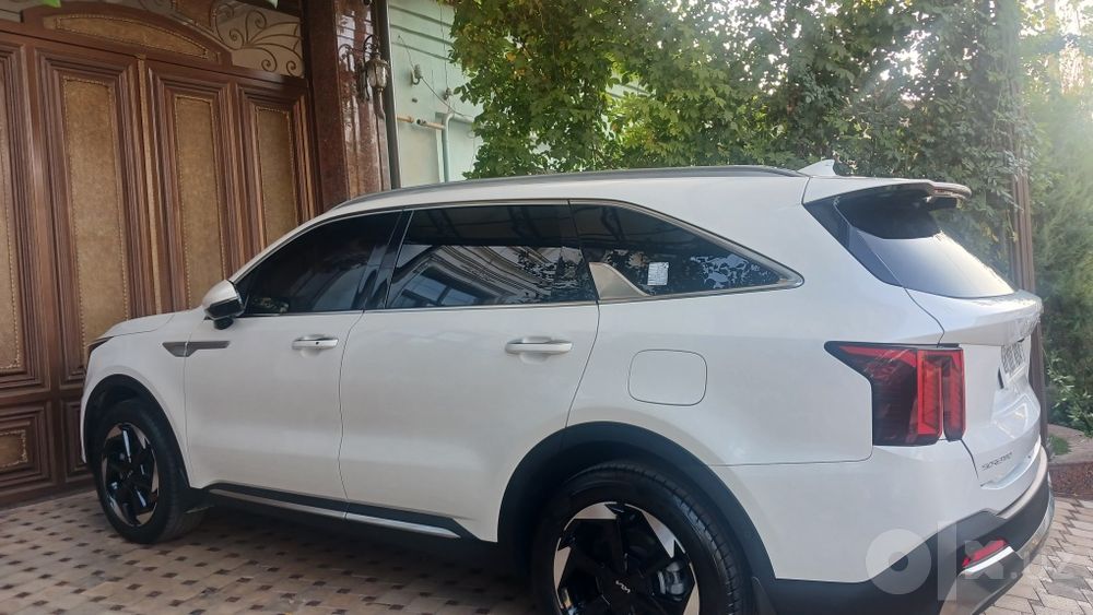 KIA SORENTO год выпуска 2024,объём 2,5 фулл