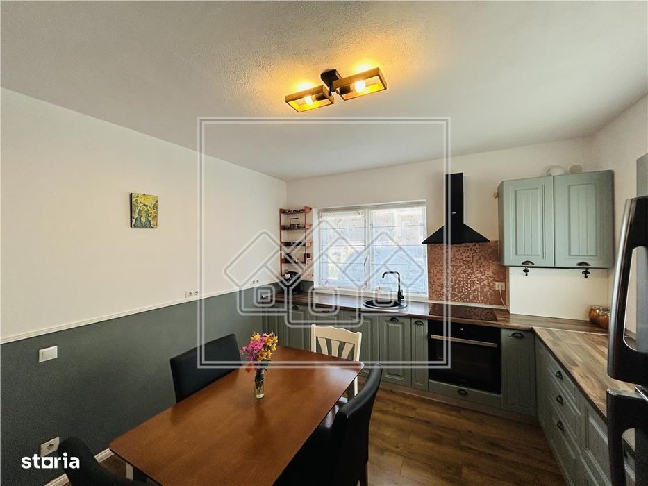 Casa moderna, cu 4 camere, 109 mp utili,  211 mp teren