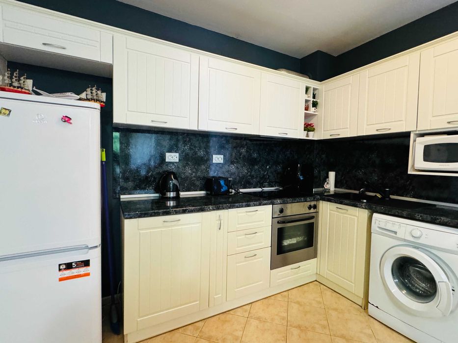 Продава се Двустаен апартамент в Стара Загора, Кольо Ганчев - 65 кв.м за 1108 €/кв.м - Снимка #1