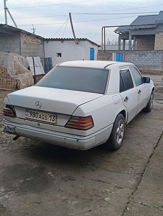 Mercedes E 230 сатылады