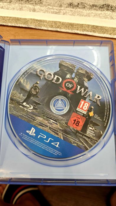 God of War PS4 перфектна