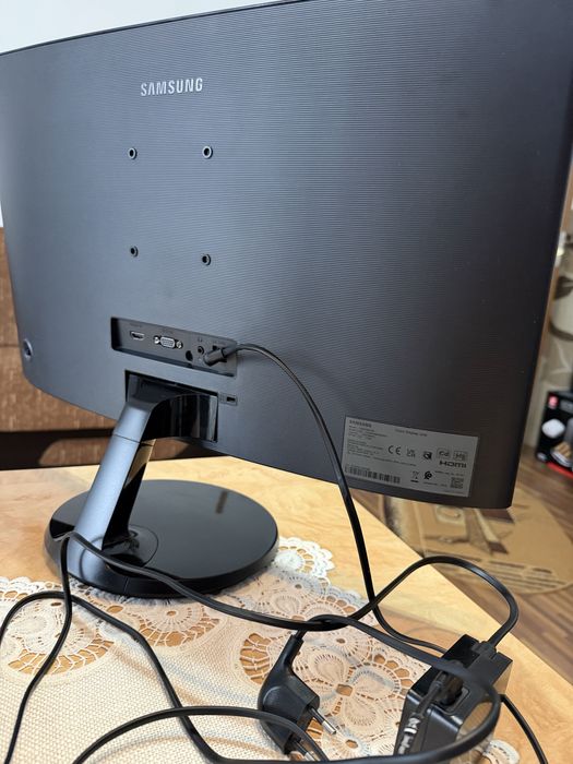 Monitor FHD Samsung Curbat 24 inch