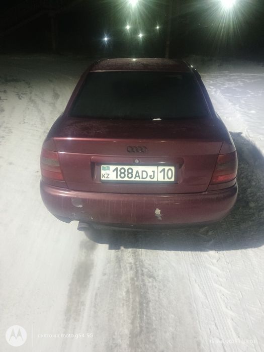 Продам Ауди А4 В5 1998год 1,6
