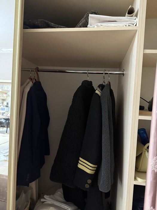 Продам шкаф платянной брльшой