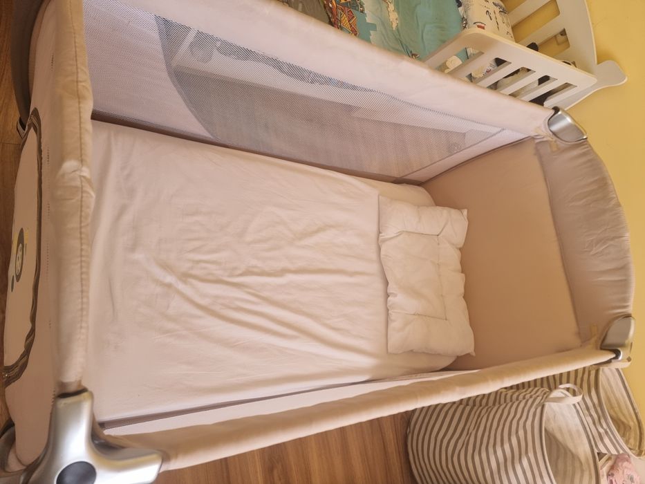 Кошара на две нива + матрак+ протектор+чаршафи + възглавница