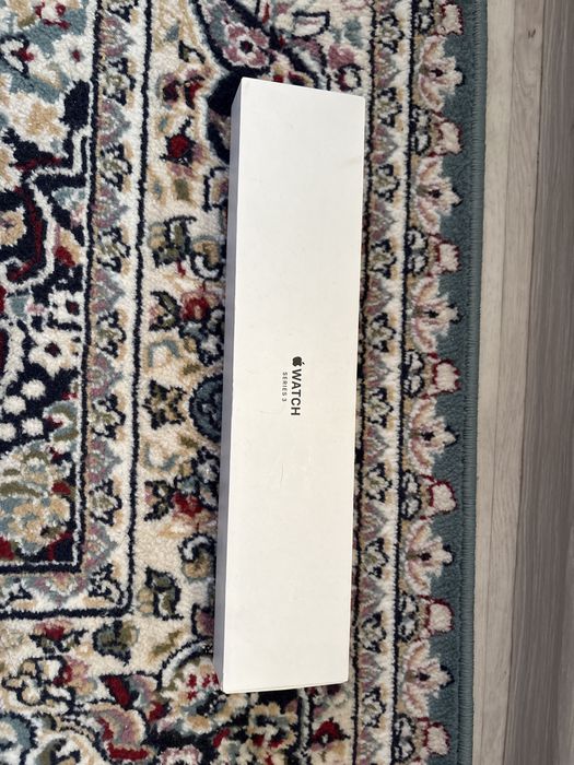 Продам часы айпл воич