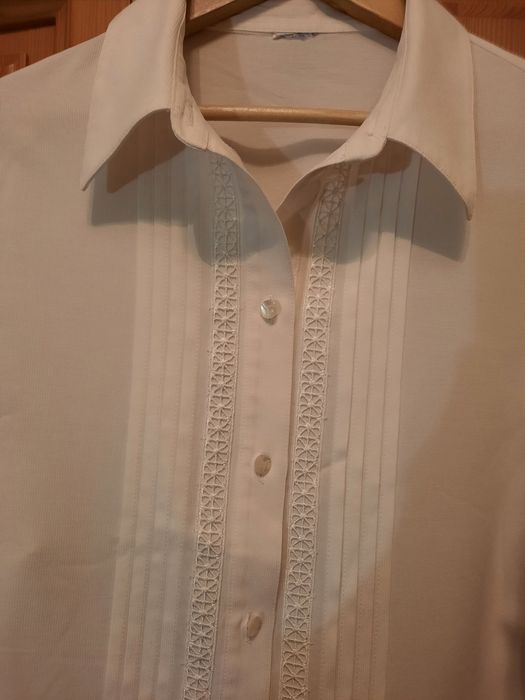 Cămașă dama alba cu broderie mărimea 42-44