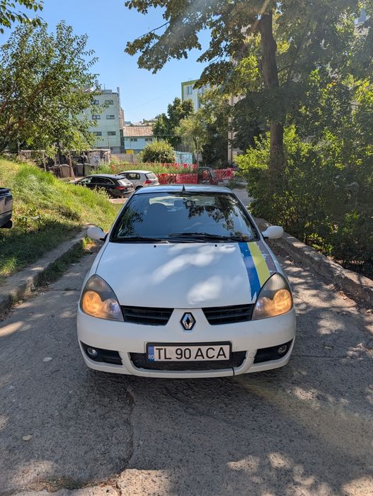 Vând Renault Clio