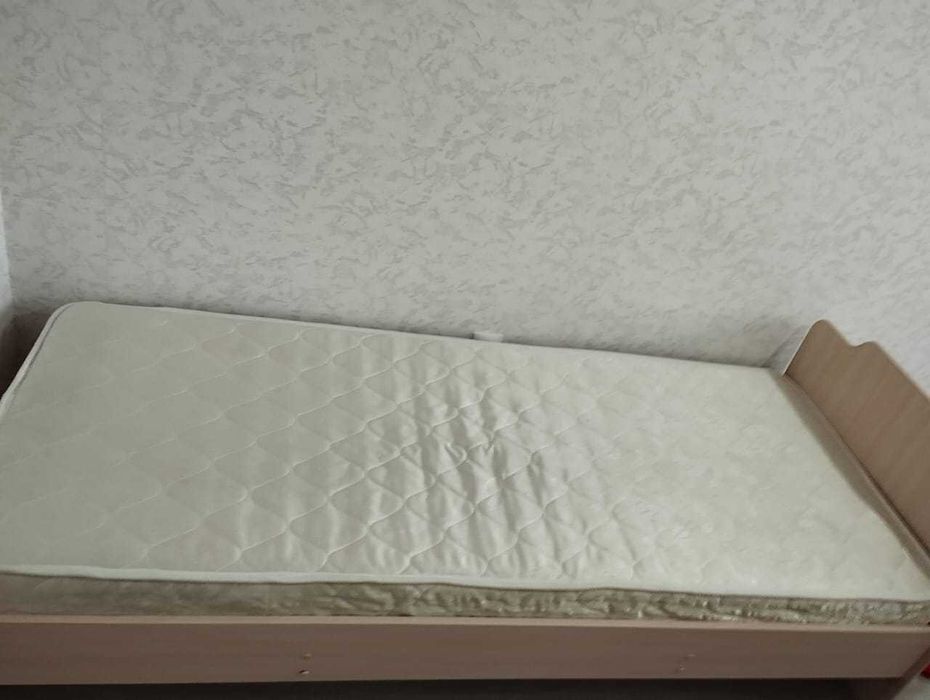 Кровать односпальная