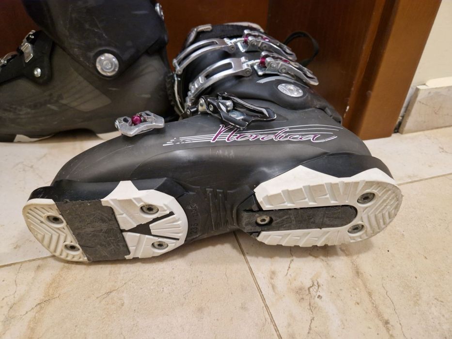 Ски Rossignol Famous 8, 149 см + обувки Nordica NXT N2 размер 24