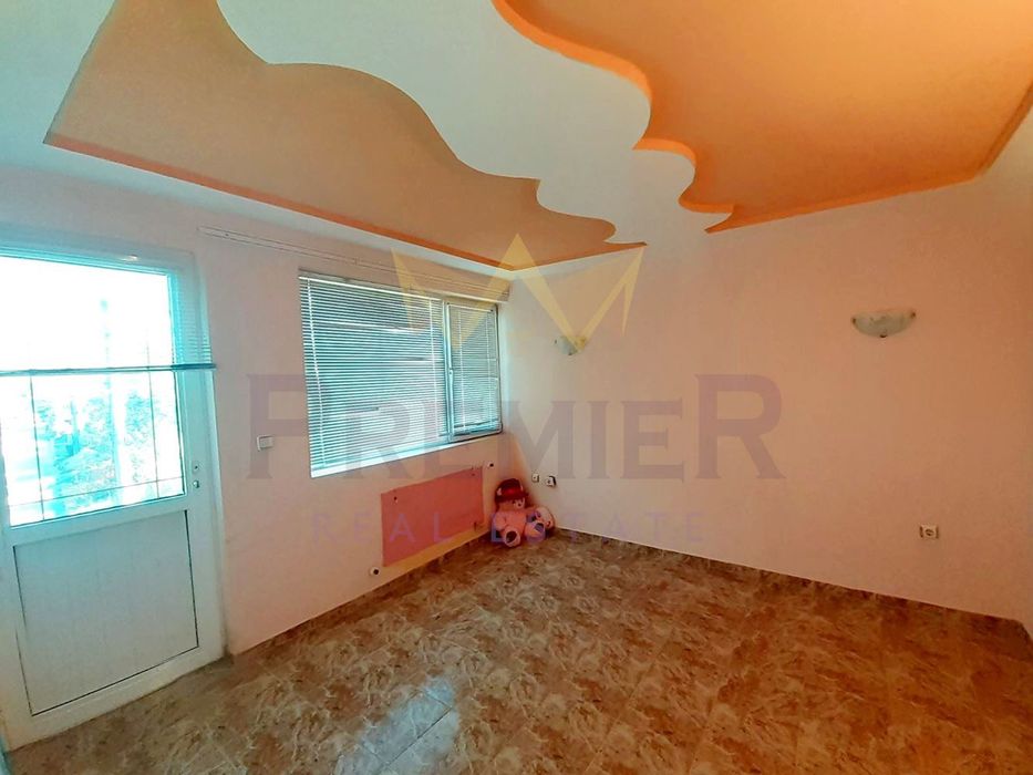 Къща в Варна, област-с.Старо Оряхово