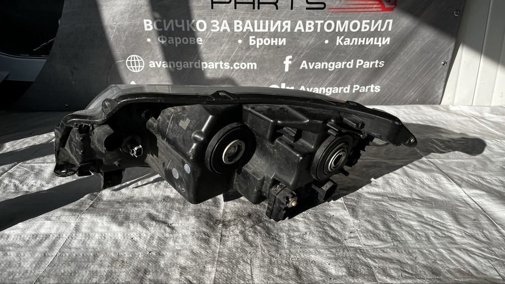 Десен и ляв фар Suzuki Vitara 2015-