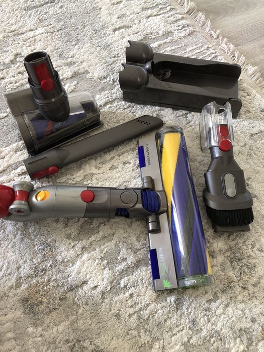 Dyson V12 plisos