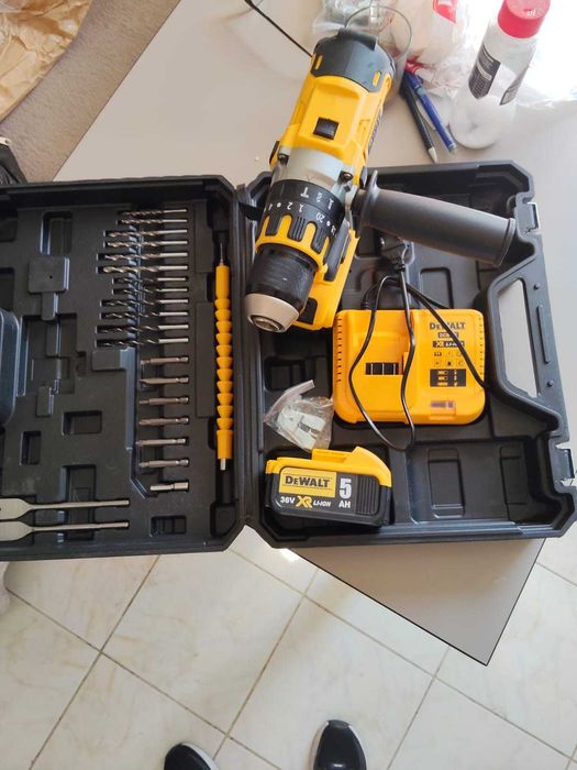 Vănd Autofiletante Dewalt