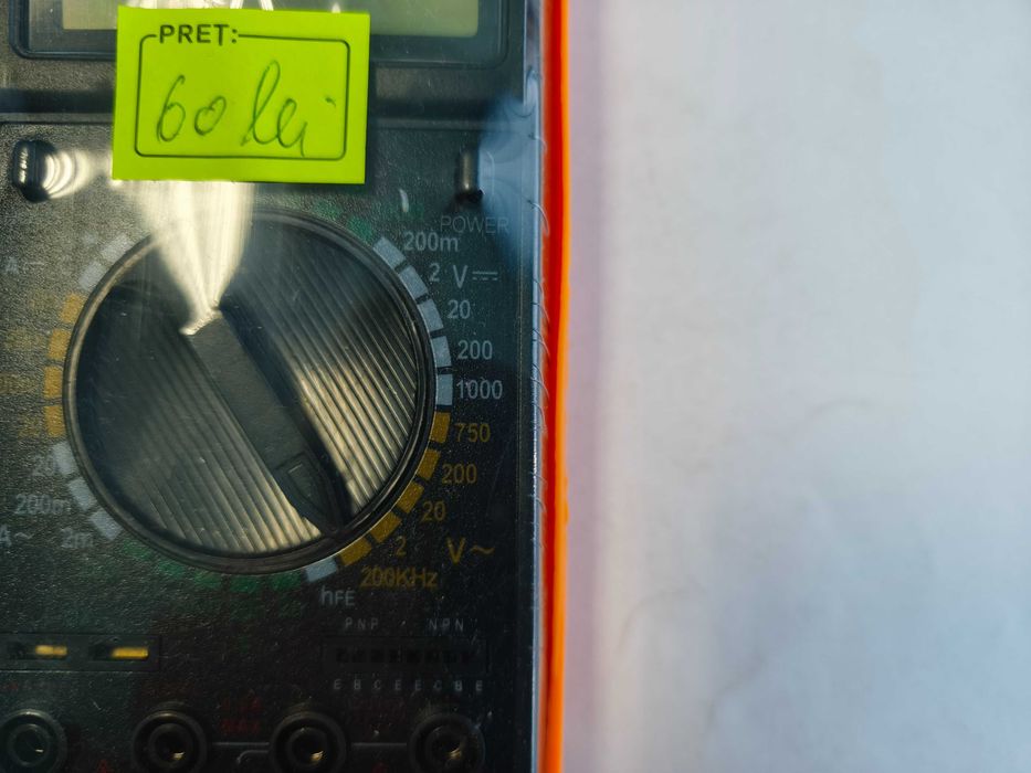 Multimetru digital DT9208A