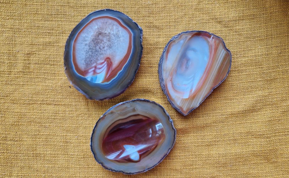 Декоративна чинийка от ахат