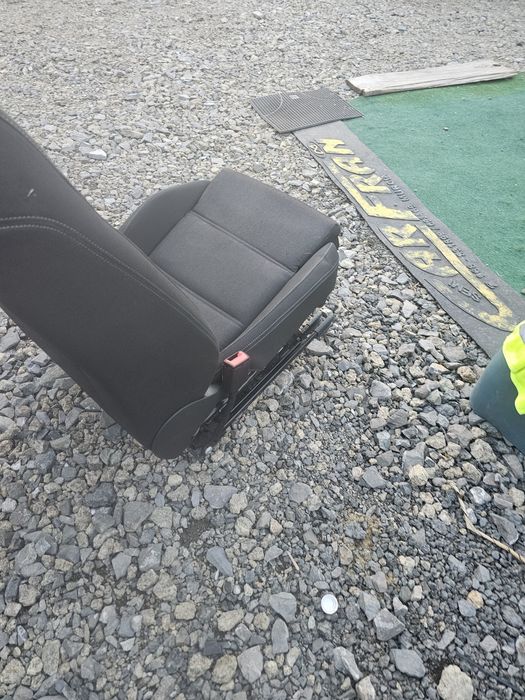 комплект седалки за Passat b8 комби 2015-2023 година .