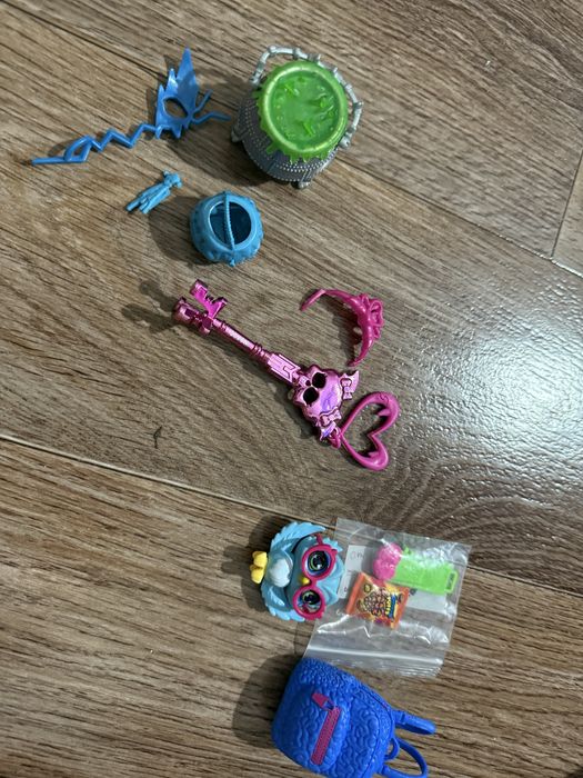 продаю Monster High