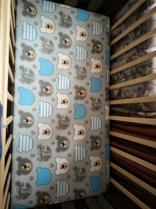 Продам манеж б/у