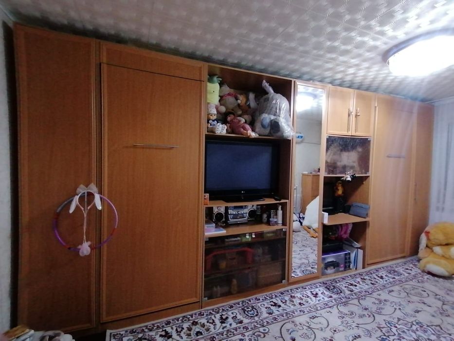 Продам стенку...