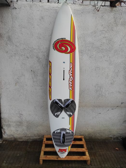 Сърф дъска / дъска за уиндсърф / калъф fiftyfive