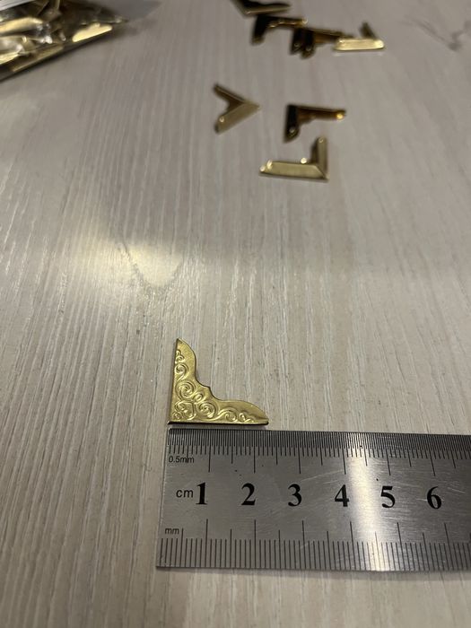 Уголки для блокнотов