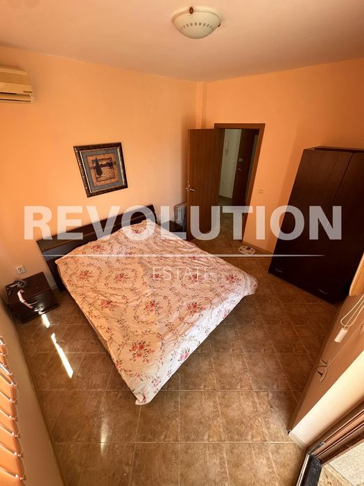 Дава се под наем Тристаен апартамент в Варна, Център - 70 кв.м за 550 € - Снимка #3